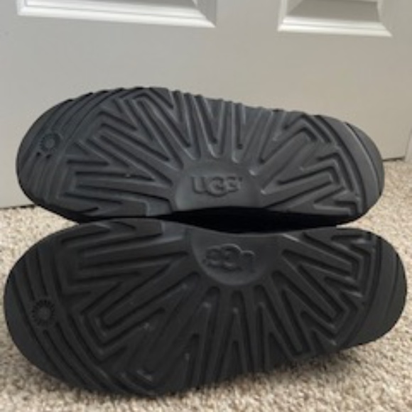 UGG Classic II Tall Boot - Picture 2 of 4